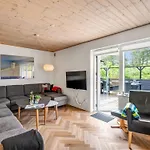 Lavrans - 2-5km From The Sea By Interhome بيت للعطل