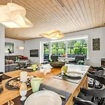 Lavrans - 2-5km From The Sea By Interhome بيت للعطل