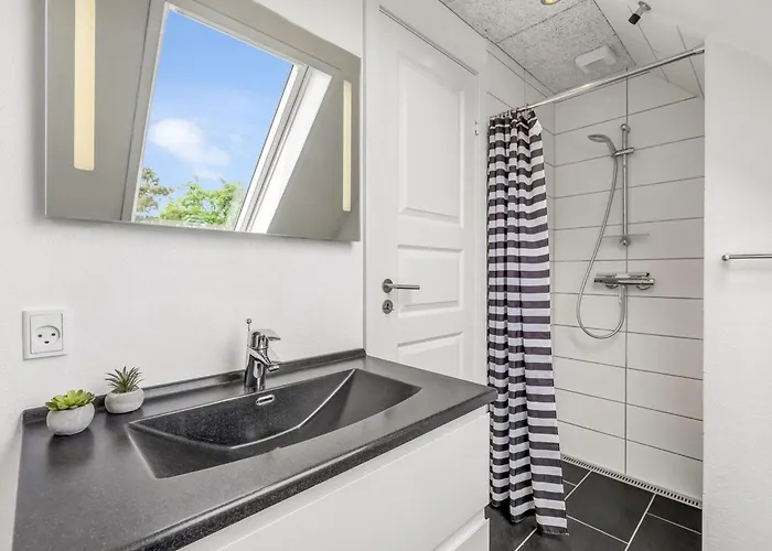 Lavrans - 2-5km From The Sea By Interhome בית נופש האנה סטרנד